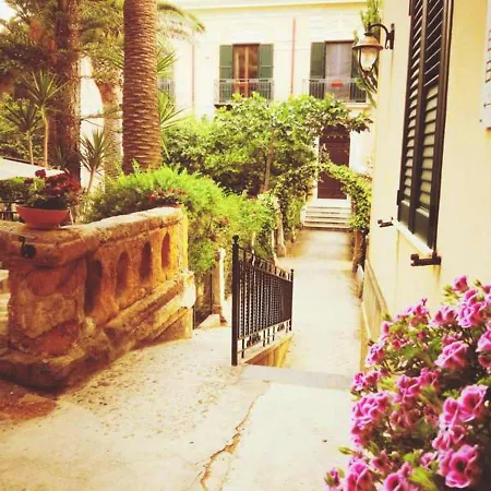 2 Bedrooms With Furnished Terrace And Wifi At 5 Km Away From The Beach